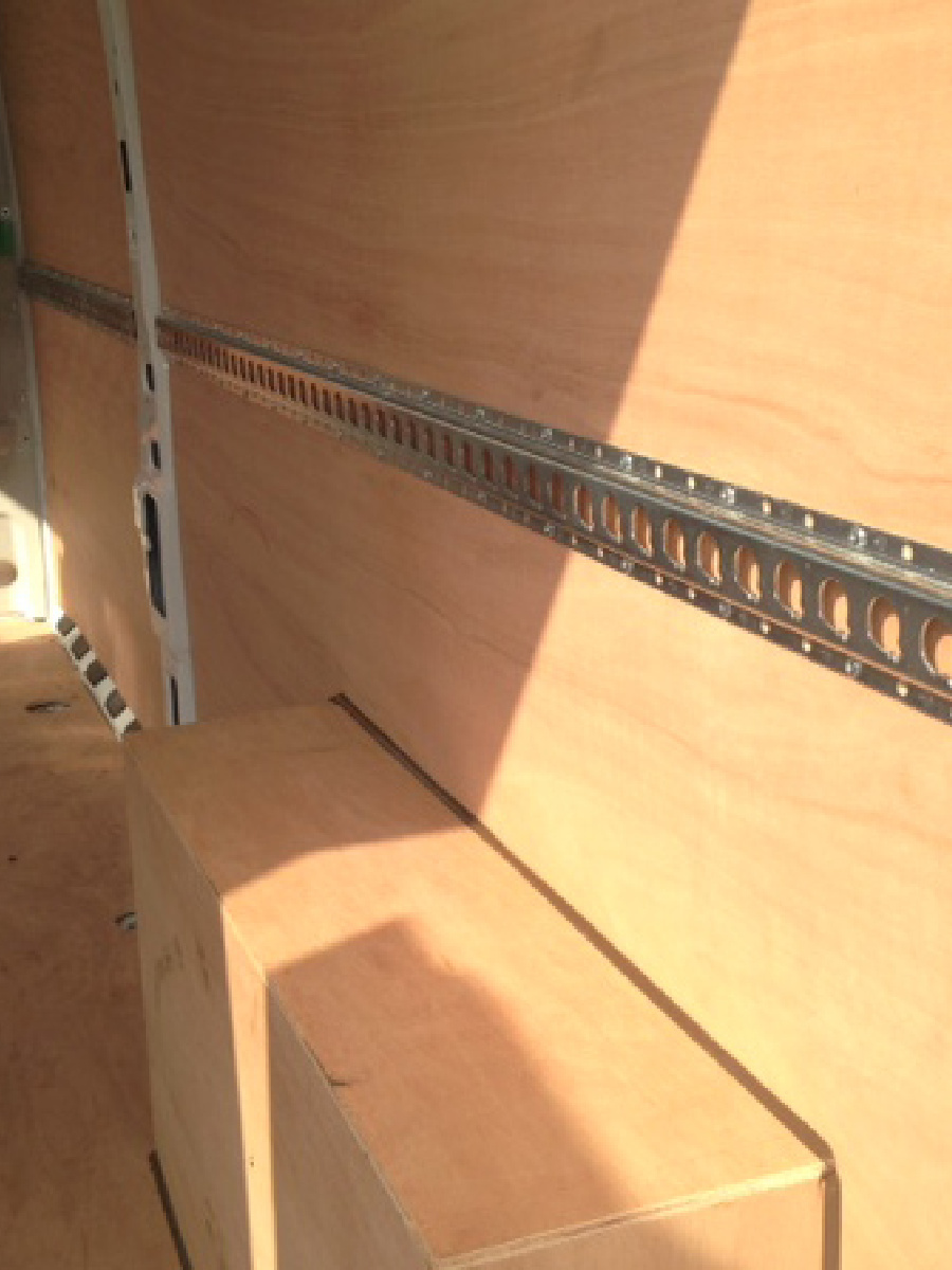 Cargo Rail (3m) - Image 7