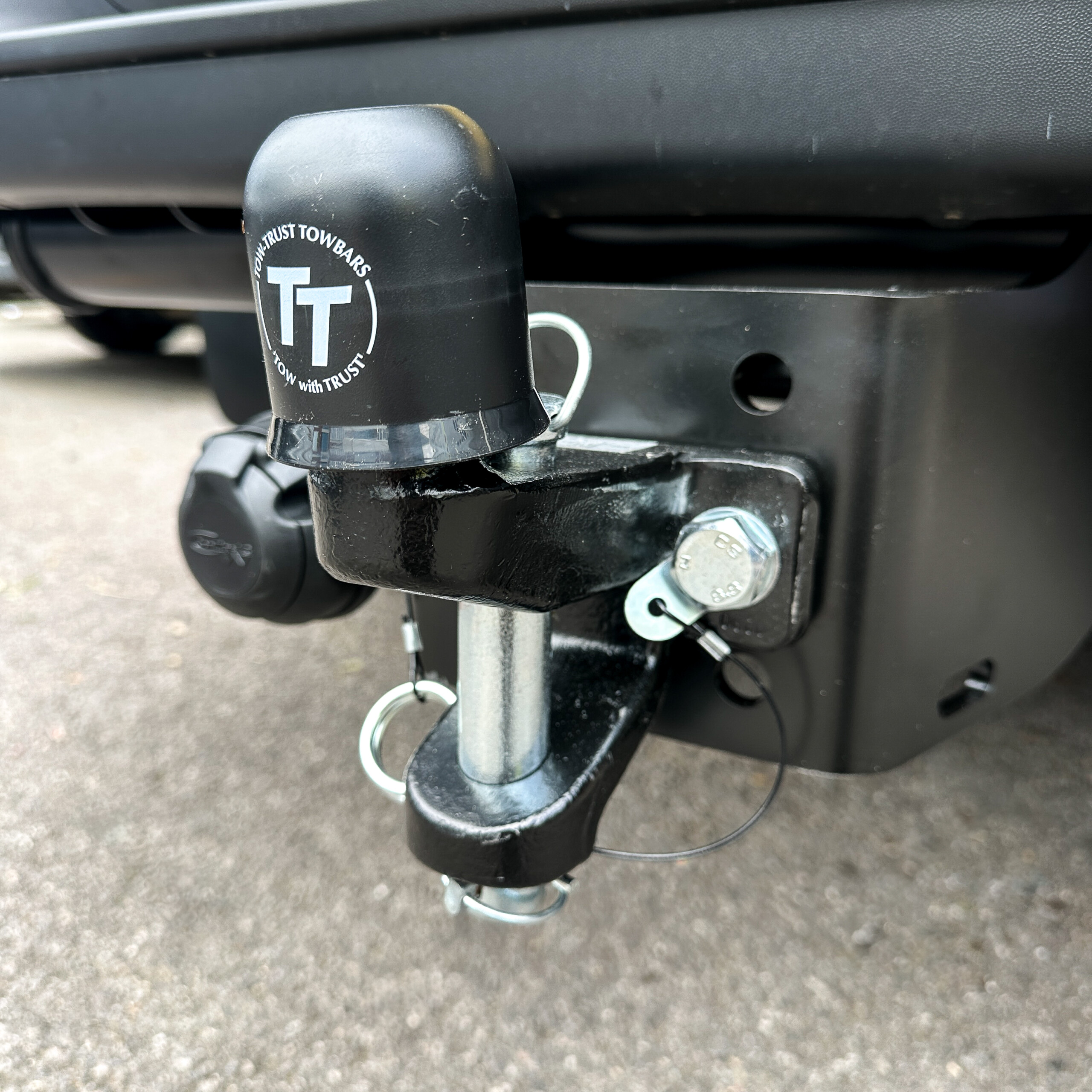 Fixed Flange Towbar (TowTrust) - Image 3