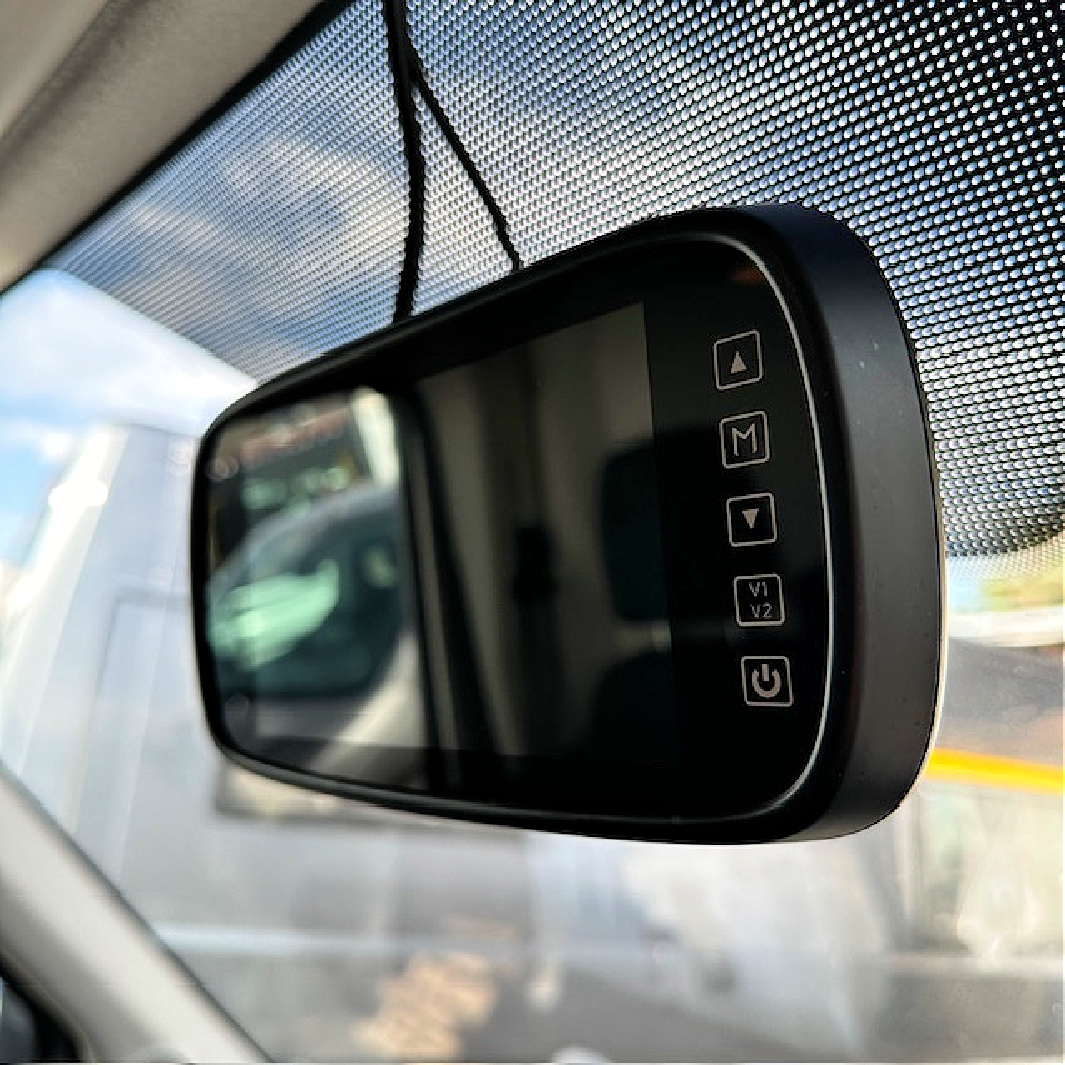 6.5" Mirror Monitor - Image 5
